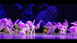 "Гонка между кроликом и черепахой" - потрясающий уровень подготовки китайских детей