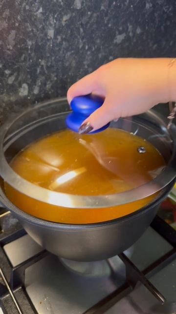 Сырный суп с фрикадельками и перцем смотреть онлайн