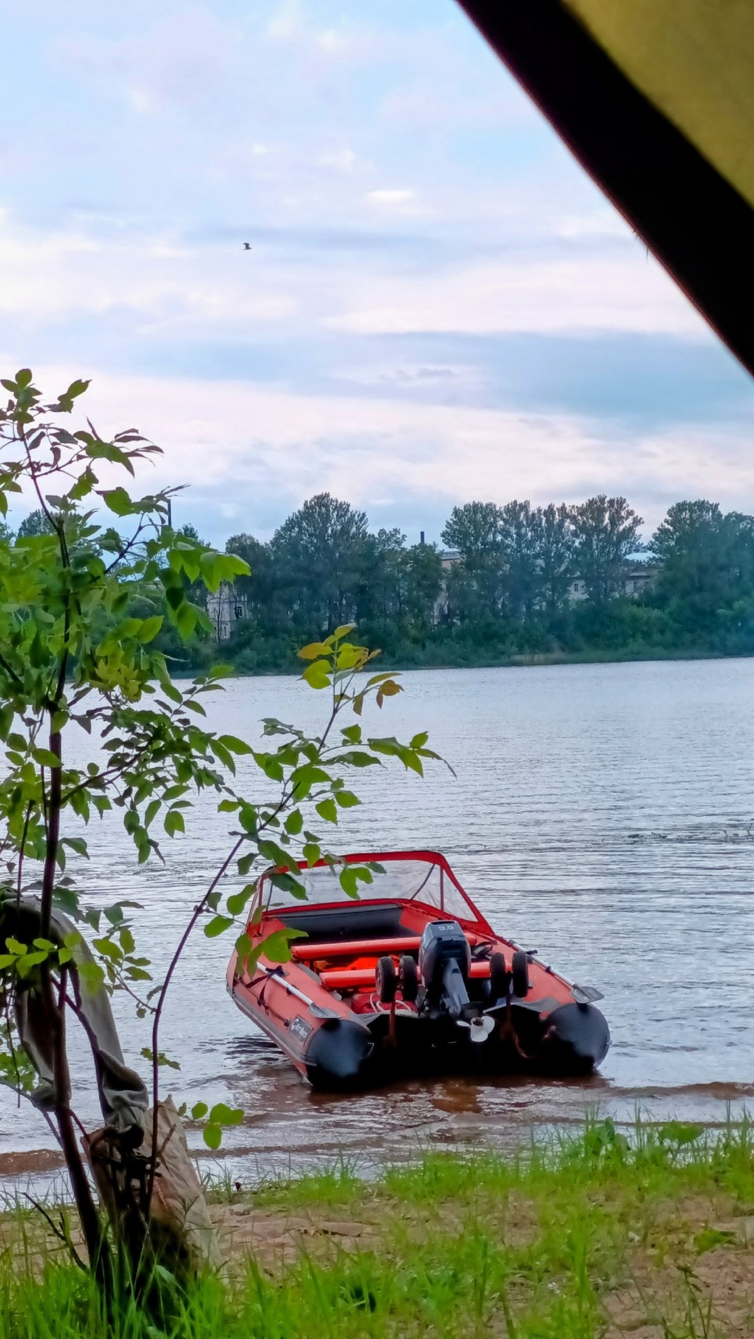 Отзыв от нашего китовода! 💪«2 кита 350/320 полет отличный! 🚤 Спасибо за качество!» смотреть онлайн