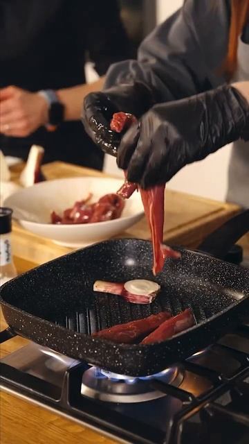 Готовим с Мариной Лебедевой - редкий случай удивить) #shorts