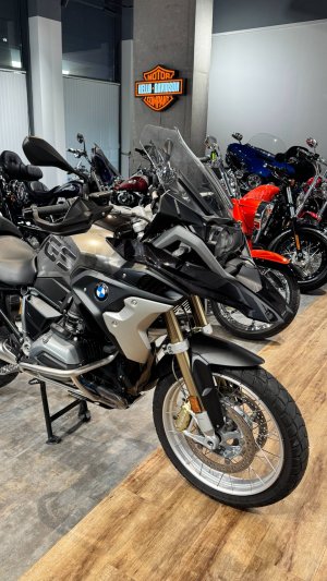 2017 BMW R1200GS Limited (VIN *WB10*9324)
