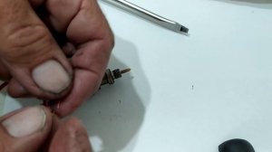 Нива 21213 пропал холостой ход.  Чистка жиклера электромагнитного клапана холостого хода