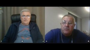 Отвечающий и задающий вопросы