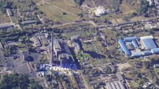 Удар БПЛА-камикадзе 'Герань' по Черниговской ТЭЦ 💥🇷🇺👊 смотреть онлайн