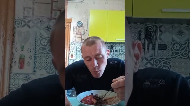 Обед😊 всем приятного аппетита 😊 смотреть онлайн