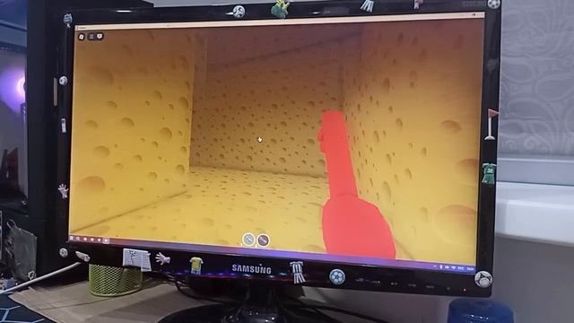 Сбегаю из лабиринта с мышью