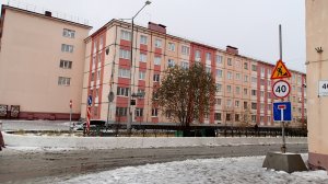 2025.09.30. Норильск. Снег дождь и слякоть и зелёные деревья. Итоги 2-й декады сентября в описании.