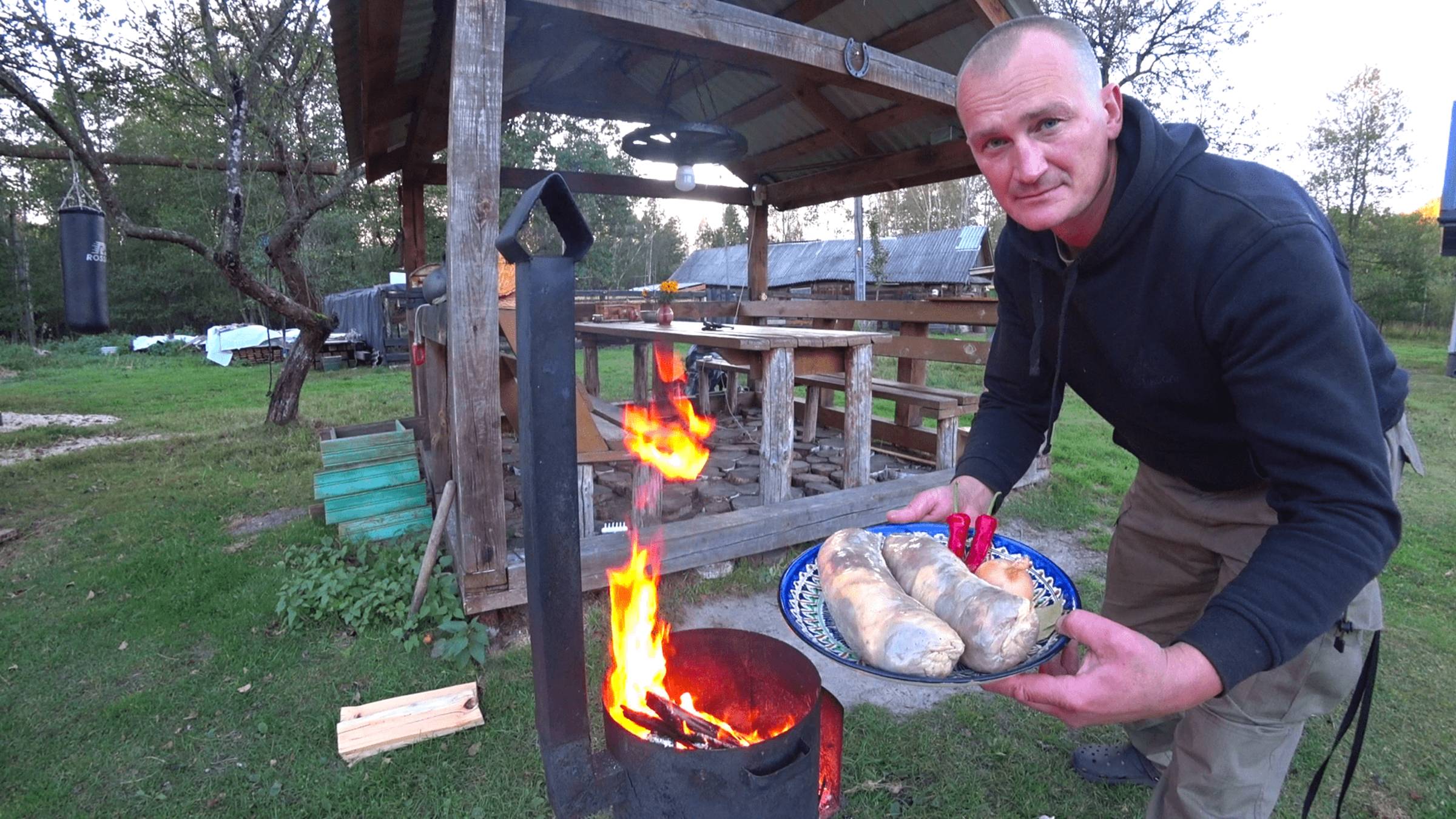 ЧЕЛОВЕК ШЕСТЬ ЛЕТ ЖИВЕТ в БЕЛАРУССКОЙ ЛЕСНОЙ ГЛУШИ. №361 смотреть онлайн