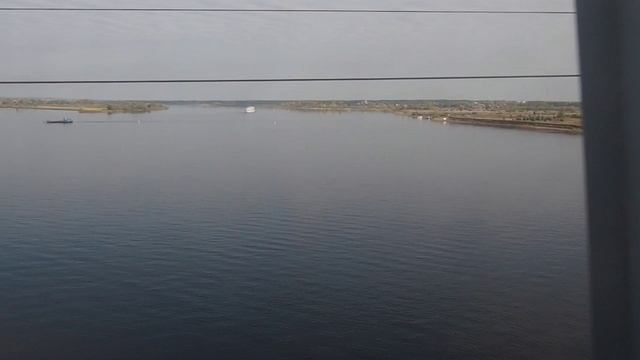 Через Каму по железнодорожному мосту (железные дороги России). смотреть онлайн