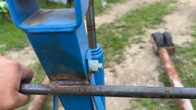 Таскаем с дочкой плиты весом 200кг. Самодельный аппарат для перевозки плит нам помог)дорожки на даче смотреть онлайн