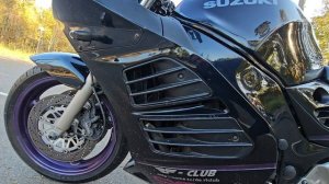 Suzuki RF900R В наличии