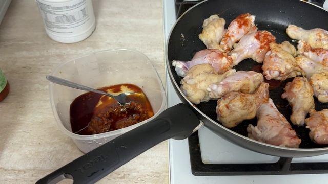 Куриные крылышки в остро сладком соусе идеально на ужин рецепт