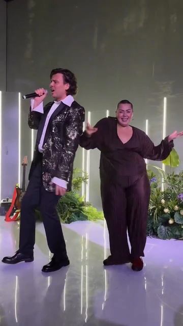 Прохор Шаляпин утёр нос Тане Булановой с ее подтанцовкой🕺 смотреть онлайн