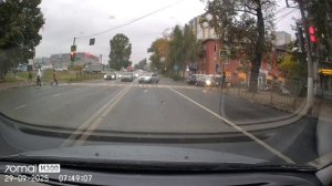 ДТП в Курске "Любители пролететь на жёлтый"