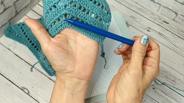 Квадратная кокетка крючком для малышки смотреть онлайн