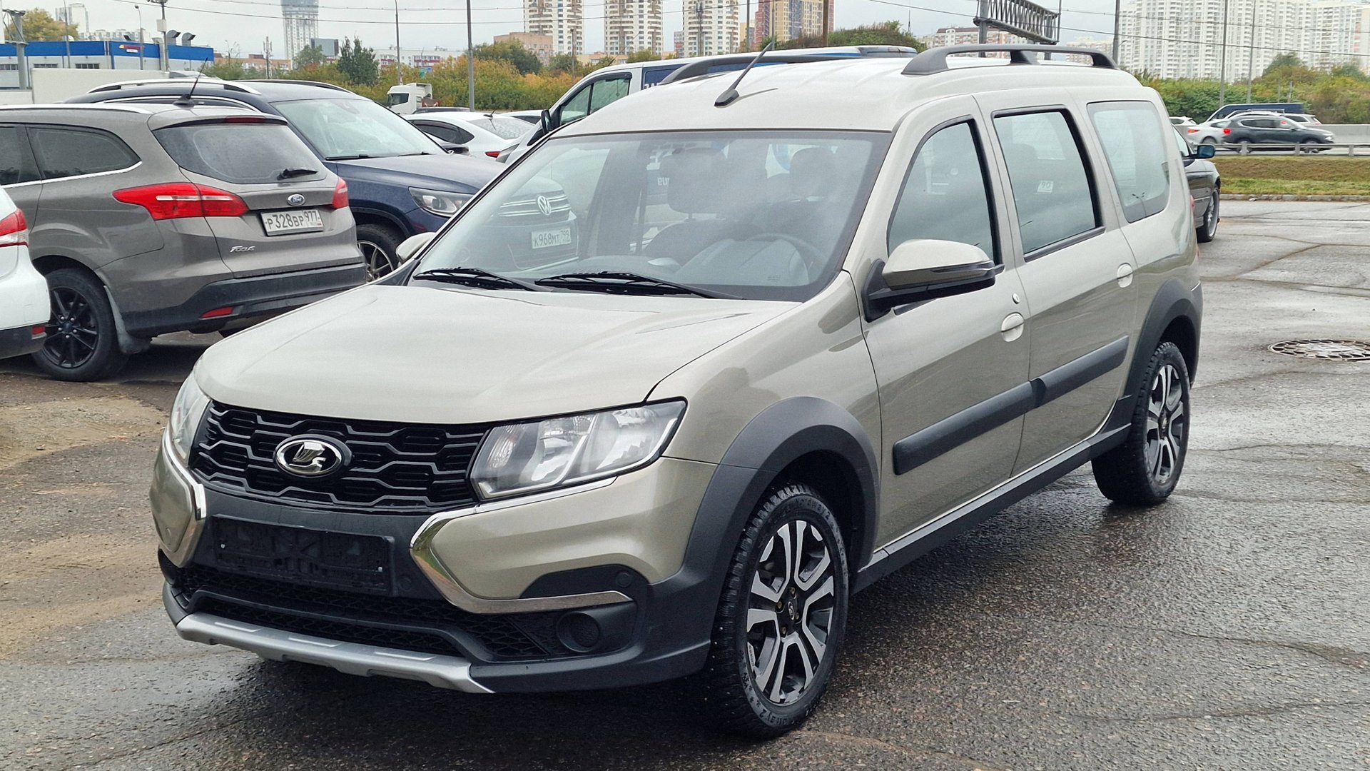 Lada Largus (2021) смотреть онлайн
