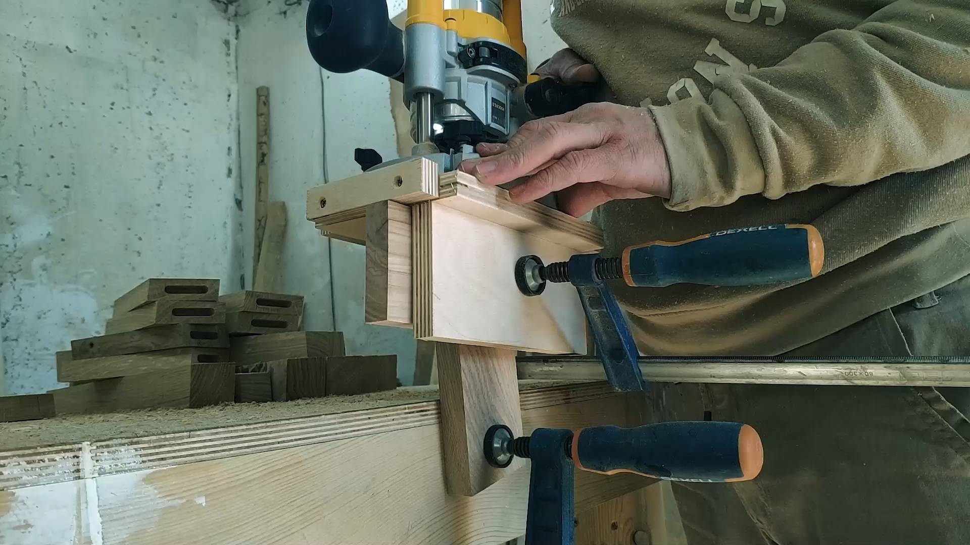 Изготовление мебели / Простая табуретка своими руками смотреть онлайн