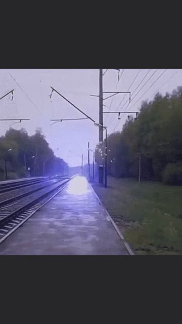 Шаровая молния в подмосковье! #шароваямолния,#страшно,#интересно