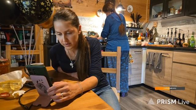 Запись стрима от 28.09.25. Деньрожденьевский, часть 1. Наводим суету на кухне смотреть онлайн