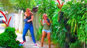 BUSHMAN SCARE PRANK AT TAMPA BAY BUCCANEERS VS WASHINGTON REDSKINS