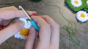 Бабушкин квадрат.Мотив ромашка крючком