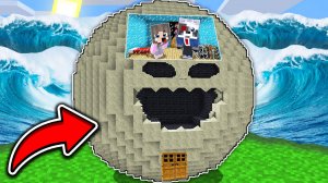 НУБ И ПРО НАШЛИ ДОМ ВНУТРИ ЛУНА ПРОСНУЛАСЬ ПРОТИВ ЦУНАМИ В МАЙНКРАФТ THE MOON WOKE UP MINECRAFT
