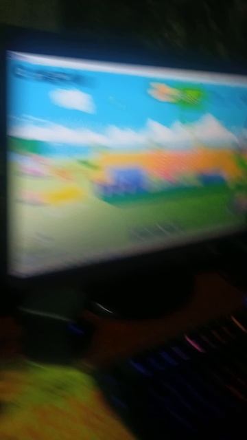 сорри за голос Саша говорит со мной у меня 4 цветная кошка(мало вероятно у меня 3 цветная) смотреть онлайн