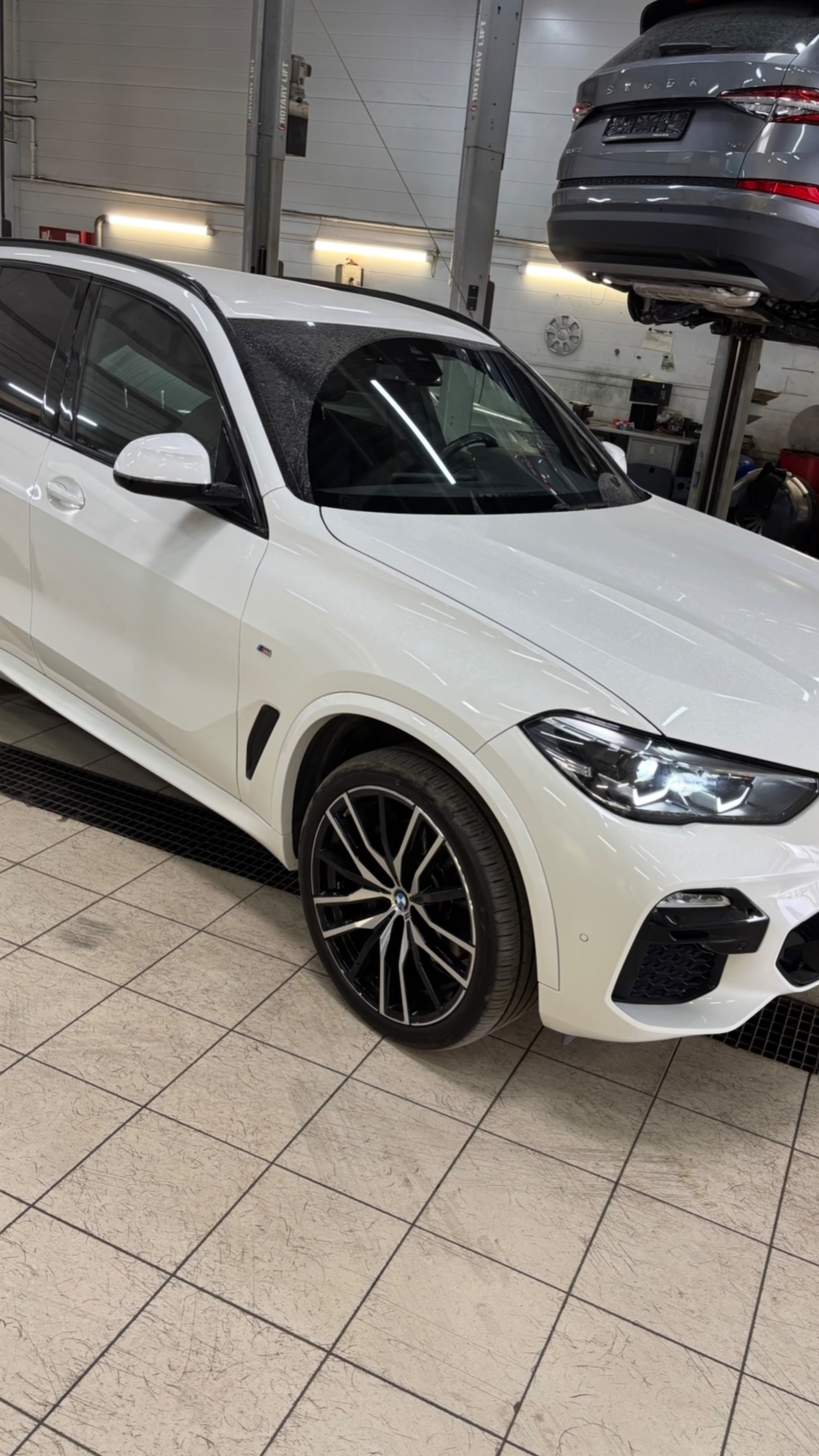 Автоподбор BMW X5 G05 что скрывает? смотреть онлайн