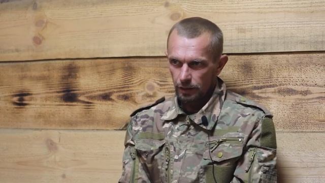 "Жена умерла год назад. Прожили с ней около 10 лет. Детей нет. Мобилизовали меня. Шёл на работу. смотреть онлайн