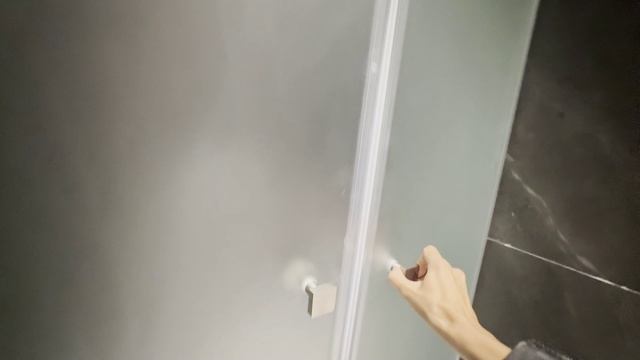 Душевые перегородки для спорткомплекса как закалённое стекло решает задачи в душевых смотреть онлайн