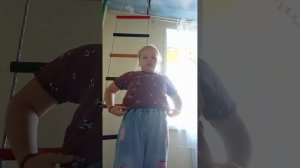 Я и шведская стенка