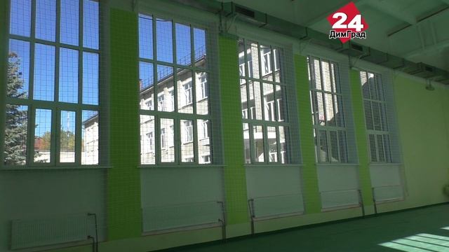Школу №23 могут открыть после каникул…но с недоделками смотреть онлайн