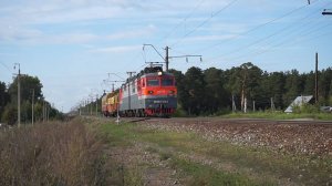 Электровоз ВЛ80С-083 с рабочим поездом.