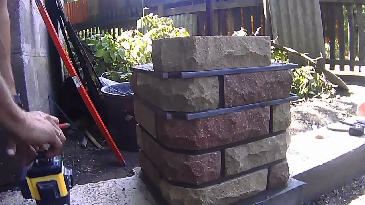 Забор из профнастила с кирпичными столбами "своими руками"