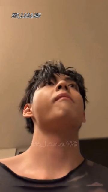 Эпизод 480 Неожиданный и короткий лайв Тэхена смотреть онлайн