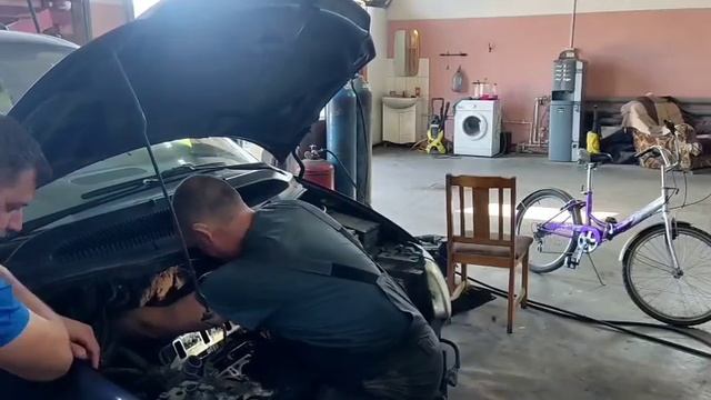 Chrysler Voyager 3.3 V6. Почему лопнул радиатор и замена прокладки гбц (архив) смотреть онлайн