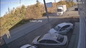 ДТП в Омске "Это он удачно повернул"