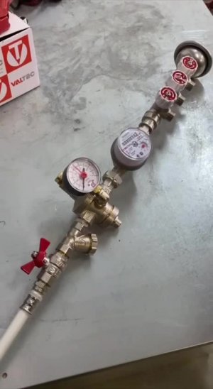 Правильная система ввода воды в дом.