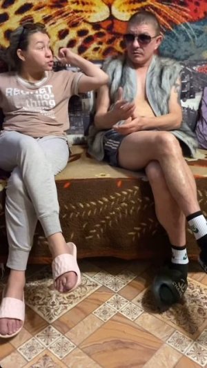 КТО СОЖРАЛ ЖРАТВУ?! ИРИШКА ЧИКИ ПИКИ И БЕЗУМНЫЙ ПАША НЕ МОГУТ ДОГОВОРИТЬСЯ ПО КУРИЦЕ