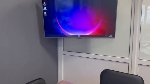 Работа в переговорной комнате