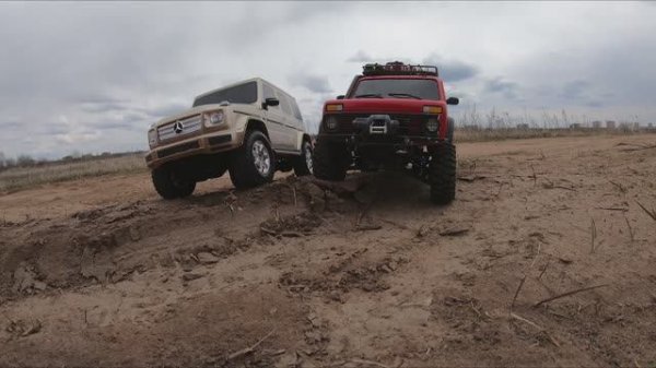 Нива против гелендвагена на бездорожье. RC cars