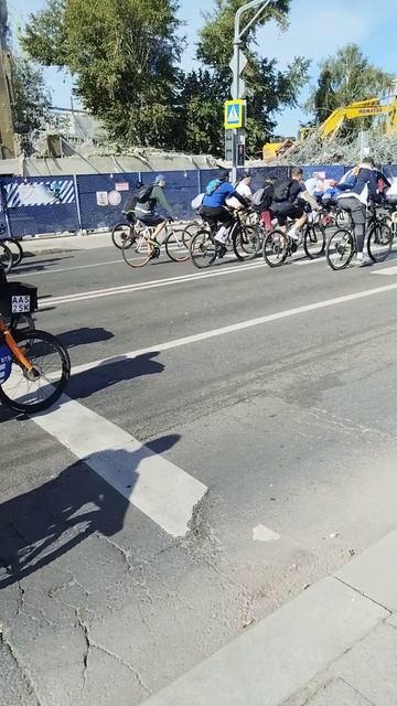 Московский осенний велофестиваль 2025 (6) смотреть онлайн