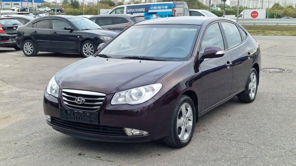 Hyundai Elantra (2010)