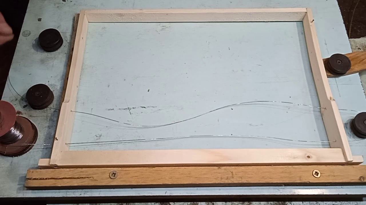 натяжка проволоки на пчелорамки