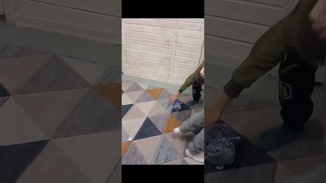 Захар crazyf на Назар и Максим Кто лучше прыгнет в длину
