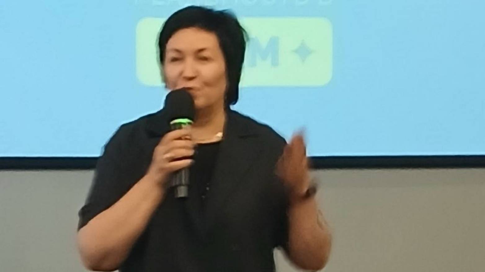 Запись презентации компании FULLENERGY от Жанат Досмаганбетовой 30 09 2025 смотреть онлайн