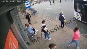 ДТП с ребенком на остановке в Омске