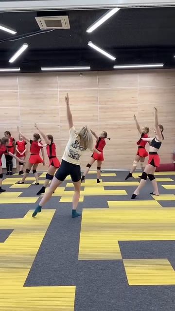 Комбинация : ось , продвижение, чистота линии смотреть онлайн