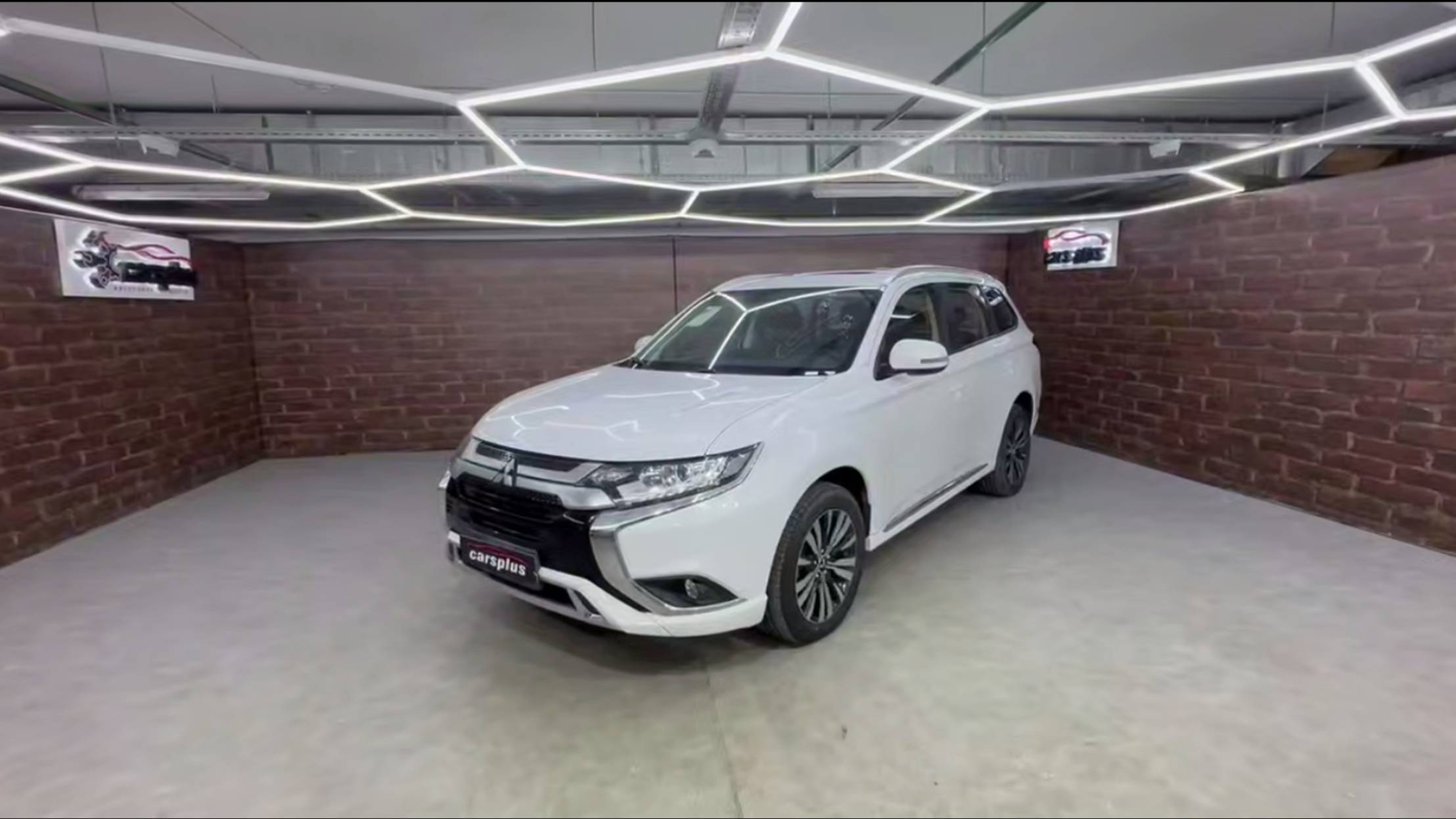 ‼️Доступна к заказу‼️🚘Mitsubishi Outlander lll смотреть онлайн