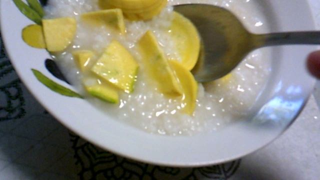 Порезал маленькую недозревшую тыкву в рисовую кашу. Получилось неплохо. Слава Богу!